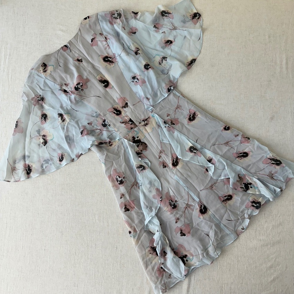 BCBGMAXAZRIA Mabel Floral Silk Dress Flutter Sleeve Ruffle V-Neck 6 - Picture 10 of 13